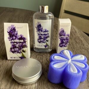 Body & Earth Set of 5 Bath & Body Items - Lavender